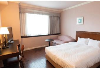 Hotel Castle Inn Tsu has Smoking rooms