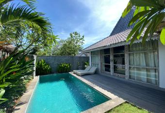 Santana Villas Bingin allows 18 year olds to book a room