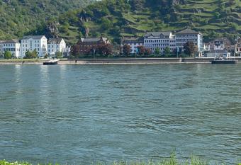 Good times in St. Goar (Mit Fahrrad-Keller) allows 18 year olds to book a room