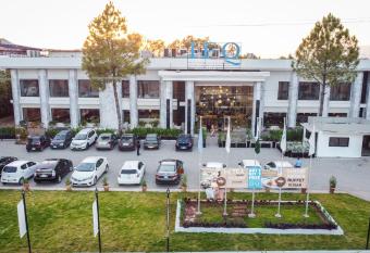 IFQ Hotel & Resort allows 18 year olds to book a room