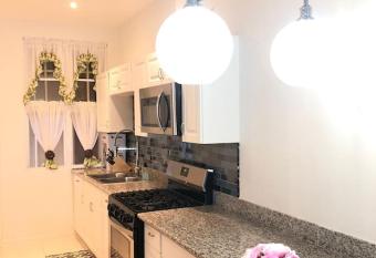 Luxury 3-Bedroom Condo in Gated Community has Balcony rooms