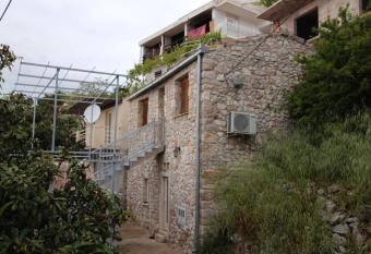 Robin Borje has Balcony rooms