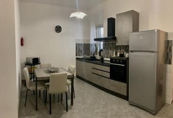 Casa Lange (Fondi-Sperlonga) has Balcony rooms