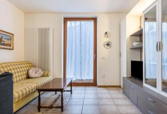 casa lidia 6 has Balcony rooms