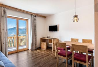 Hohenegg Apartment Julian has Balcony rooms