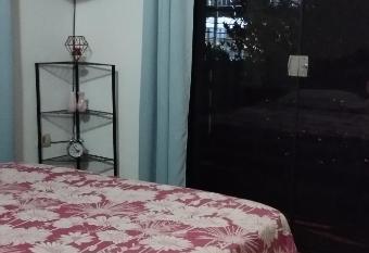 Mangoty Apartamento 2 allows 18 year olds to book a room