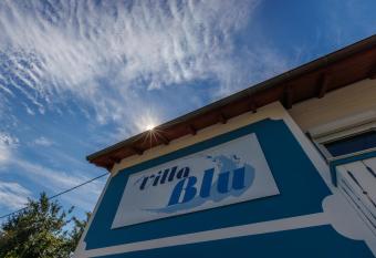 Villa Blu allows 18 year olds to book a room