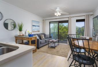 Comfy Beach Resort Condo W All The Amenities has Balcony rooms