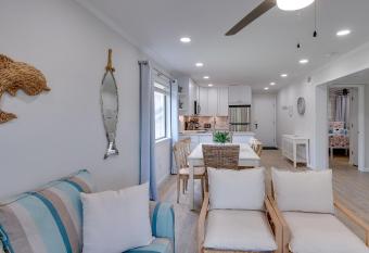 Renovated Getaway W Tennis Pool and Beach Access has Balcony rooms