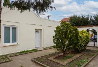 STUDIO LEON GAMBETTA has Balcony rooms
