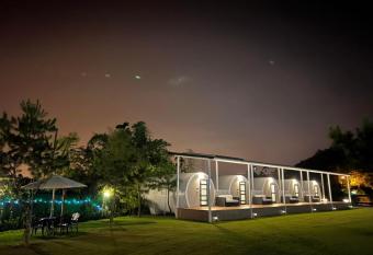 Star & Moon GUEST HOUSE has Balcony rooms