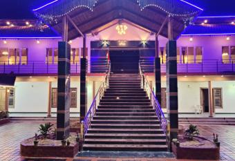 Triple Leaf Homestay has Balcony rooms