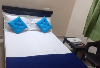 Dolphin villa guest house has Balcony rooms