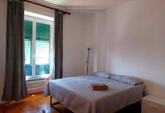 La dulce stanza allows 18 year olds to book a room