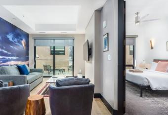 Modern Flat W Balcony And Roof Top Patio allows 18 year olds to book a room