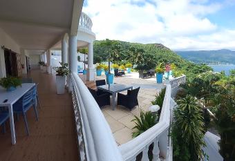 Petit Amour Villa, Seychelles has Balcony rooms