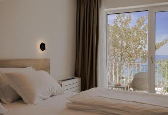 Villa Miki has Balcony rooms