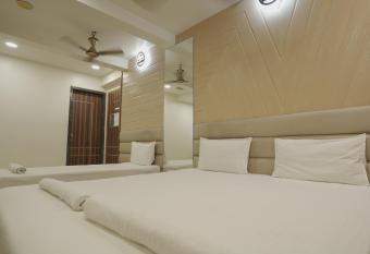 Hotel Falcon By WB Inn allows 18 year olds to book a room