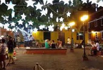 SD-2 HABITACION CON BALCON EN LA CIUDAD ANTIGUA CON AIRE ACONDICIONADO Y WIFI allows 18 year olds to book a room