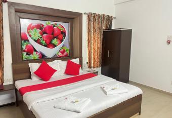 HOTEL HIGH FIVE allows 18 year olds to book a room