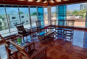Spacious beautiful Apartement with balcony and terrace has Balcony rooms