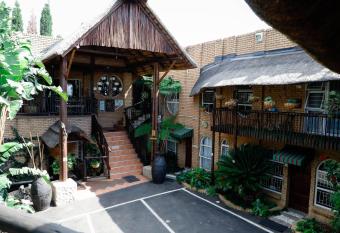 Big 5 Guest House Witbank has Balcony rooms