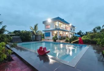 LH Villa 6Bhk Alibaug has Balcony rooms