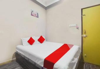 OYO Flagship Hotel Delight Inn allows 18 year olds to book a room