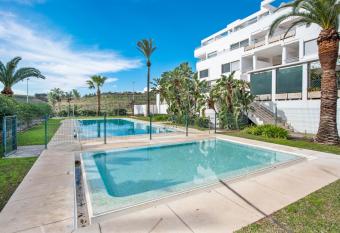 Penthouse in La Cala de Mijas with rooftop terrace and 3 community pools allows 18 year olds to book a room