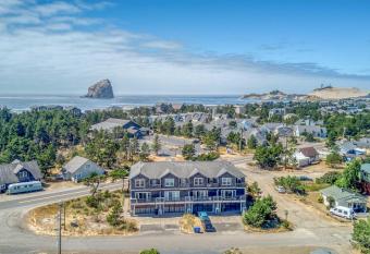 Panacea has Balcony rooms