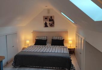 Estoril House has Balcony rooms