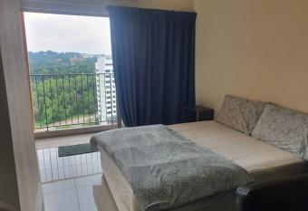Lovely studio condo with balcony & pool @ Suria Jelutong allows 18 year olds to book a room