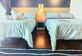 0907 Almas Suites 2Queen bed 4pax Netflix By STAY has Balcony rooms