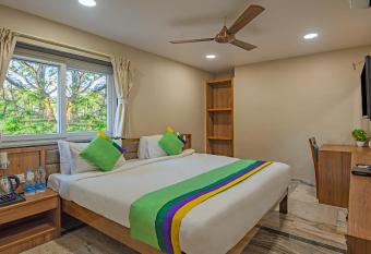 Treebo Trend Gyani s allows 18 year olds to book a room