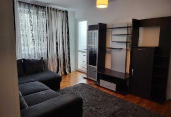 Apartament de vis cu parcare privata has Balcony rooms