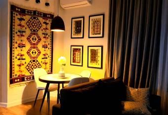 Lovely 1-bedroom Apartment in the center of Batumi allows 18 year olds to book a room