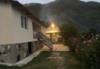 Guest house Mzia has Balcony rooms