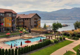 Barona Beach Resort has rooms with a private hot tub