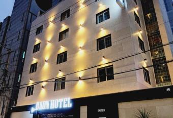 Daon Hotel Gimhae Injae has Balcony rooms