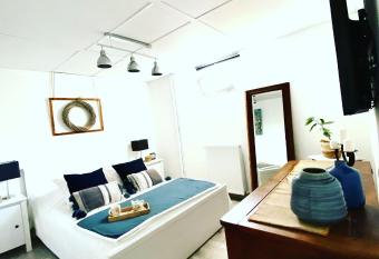 MAGNOLIA HOME 32 has Balcony rooms