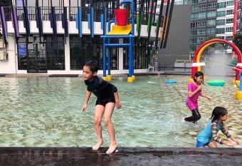 Rantissi Homestay The Zizz Damansara North has Balcony rooms