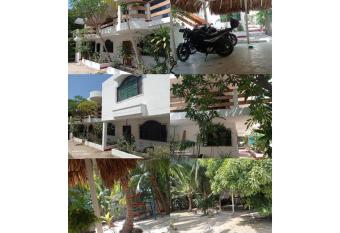 Hotel Villa Mary Apartaestudios playa has Balcony rooms