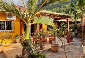 Effie Mountain View Halona villa has Balcony rooms