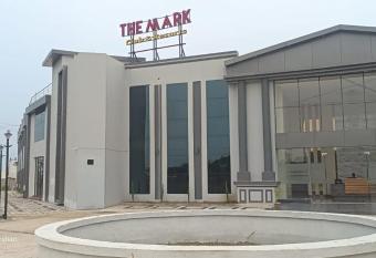 The Mark Club & Resort By WB Inn allows 18 year olds to book a room