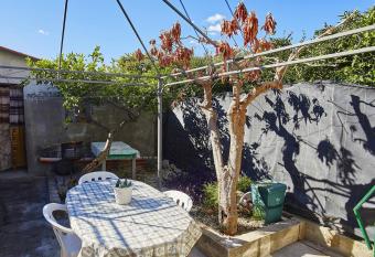 Casa Vacanza Vista Mare has Balcony rooms