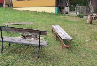 Chata   t  p  nka u   eky S  zavy has Balcony rooms