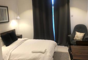 City View Luxury Apartment at Embassy Gardens allows 18 year olds to book a room