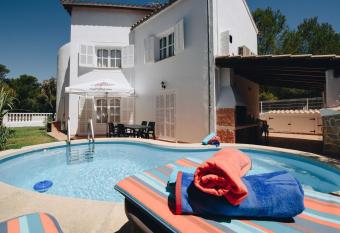 Casa Diego has Balcony rooms