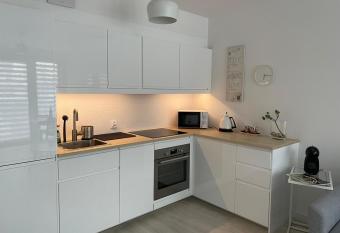 Apartament Bright has Balcony rooms