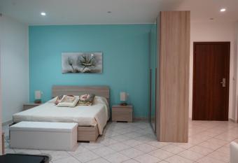 Casa di Suele has Balcony rooms